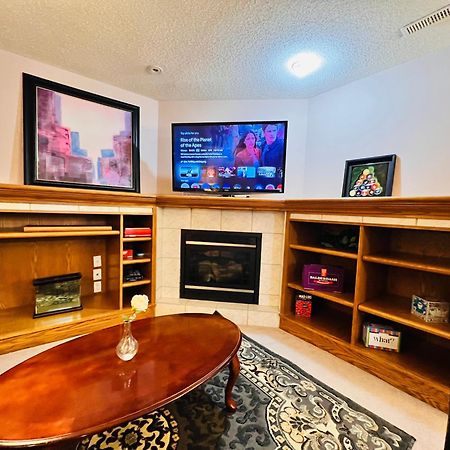 A Classic Homely Basement Suite! Chestermere 외부 사진
